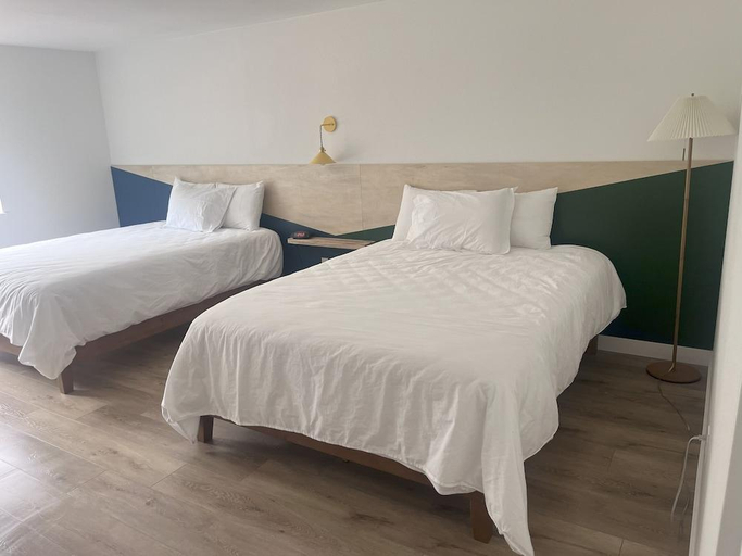 Bedroom 3, King Oscar Motel, Lewis