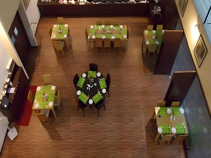 Food & Drinks 4, Zip by Spree Hinjewadi, Pune