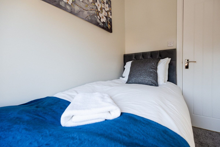 Room 3, Westbourne House Horizon Stays, Redcar and Cleveland