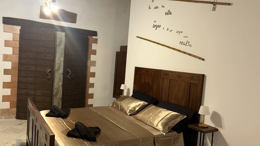 Others 5, Al Casolare, Perugia