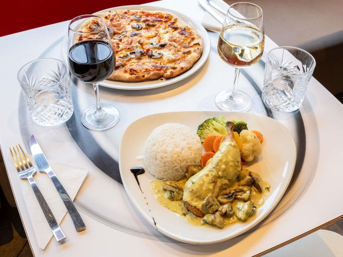 Food & Drinks 5, Ibis Chalons En Champagne, Marne