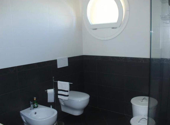 Bathroom 5, Casa Plancia, Lecce