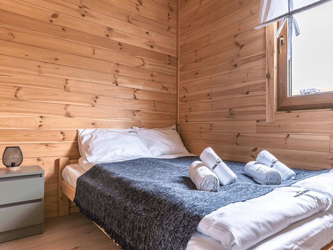 Room 3, Cottage in Duszniki Zdroj With Spa & Views, Kłodzko