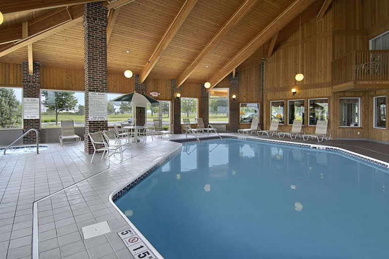 Sport & Beauty, Baymont by Wyndham Columbus/Rickenbacker, Franklin