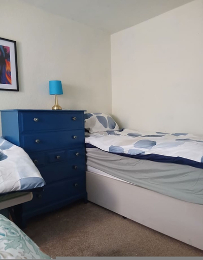 Room 4, Dumfries 2BR Apartment Free Parking Near Robert Burns Centre, Dumfries and Galloway