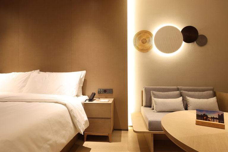 Room 4, Eeril Hotel Guilin Elephant Hill, Guilin