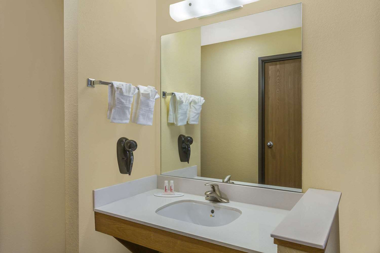Bathroom 3, Days Inn by Wyndham Moab, Grand