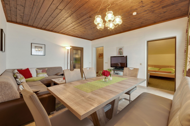 Others 5, Apartment in Afritz near Ski Slopes, Villach Land