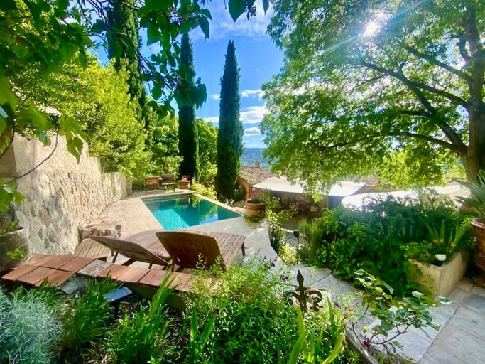 Sport & Beauty 2, La Bouscatiere, Alpes-de-Haute-Provence