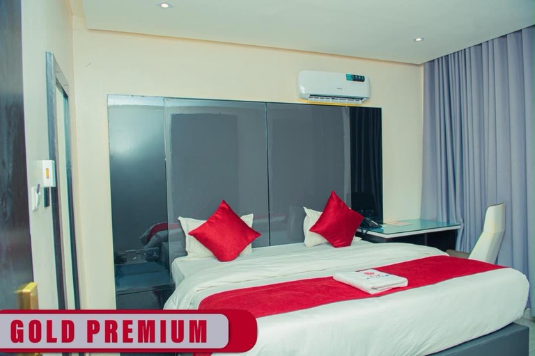 2, Fendoz Hotels, Owerri West