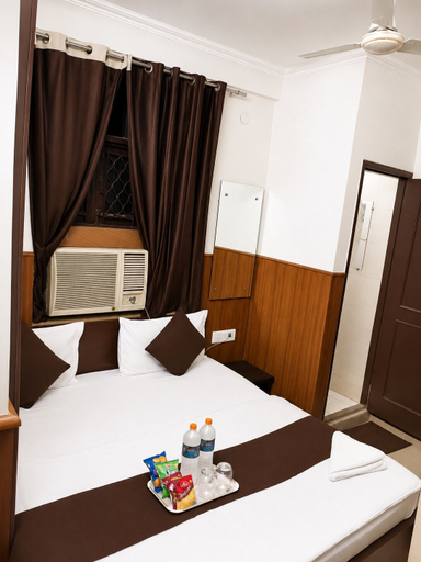 Others 5, Shri Sai Guest House - Opp Azadpur Main Mandi, Delhi