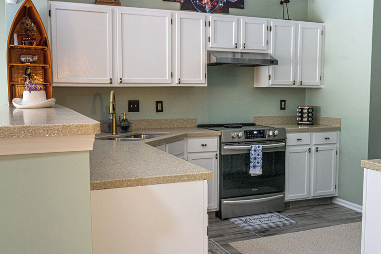 Private kitchen 2, Eagle Creek, Indianapolis