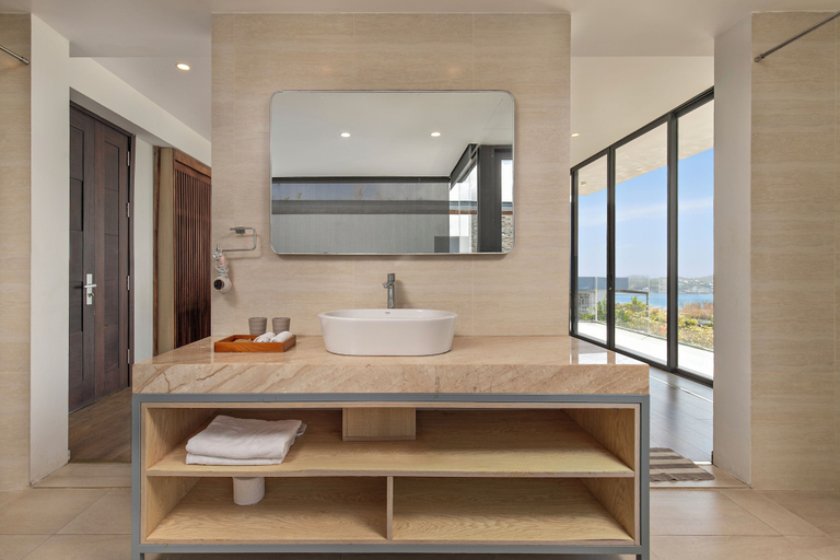 Bathroom 2, Koaniva Villa Ocean Beachfront Nha Trang, Nha Trang