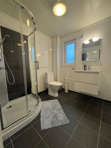 Bathroom 4, The house on the lake, Evenes