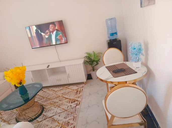 2, Milimani Apartment, Nakuru Town East