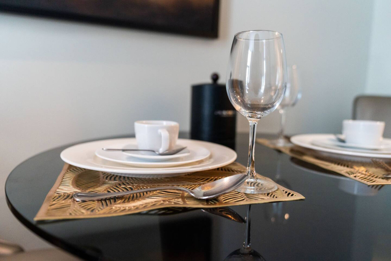 Food & Drinks, GLOBALSTAY. DAMAC Majestine Apartments, Dubai