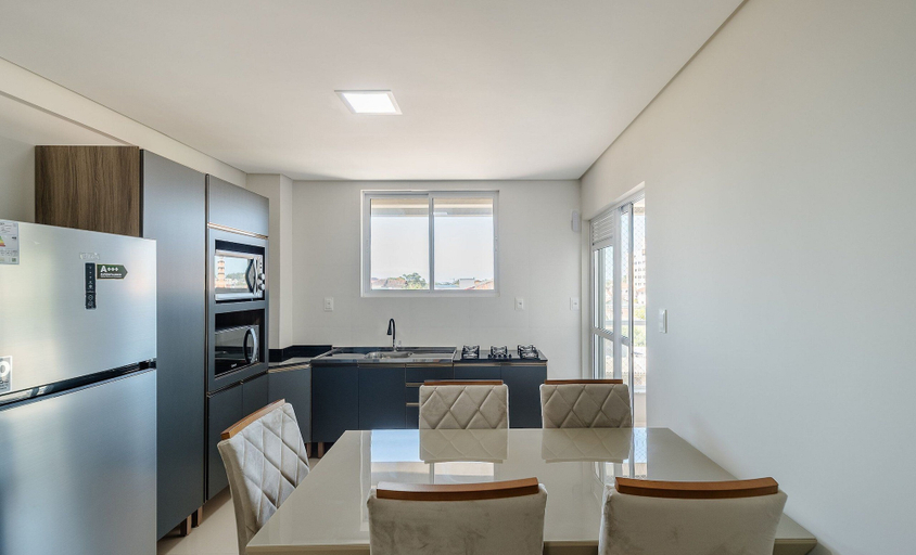 Dining, Apartment w/ Barbecue 600m From the Beach Obp0305, Penha