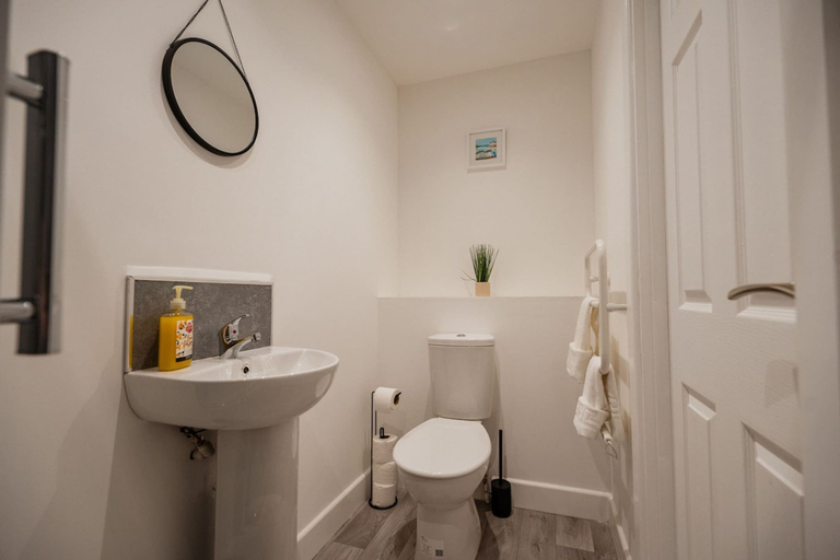 Room 3, 1 Bedroom Studio Apartment Central Middlesbrough, Middlesbrough