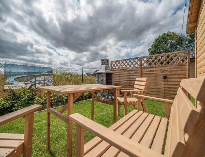 Balcony 3, Summer House by the Sea With BBQ, Kamień