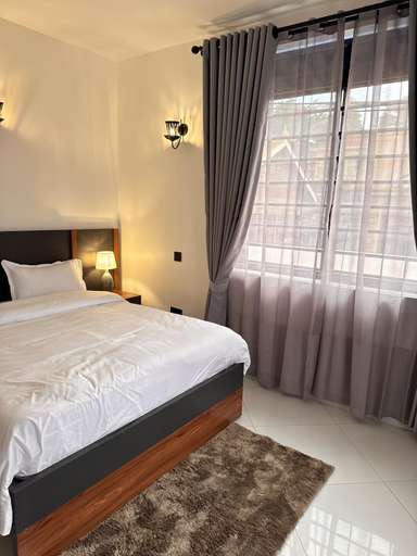 Room 5, Jacobs Courts Apartments Zebra, Kampala