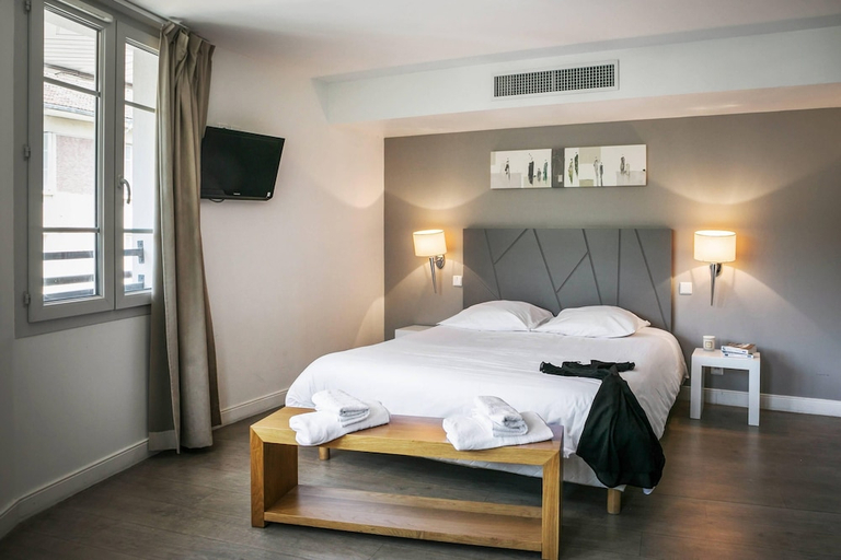 Bedroom 2, Comfort Aparthotel Lourdes Lorda, Hautes-Pyrénées