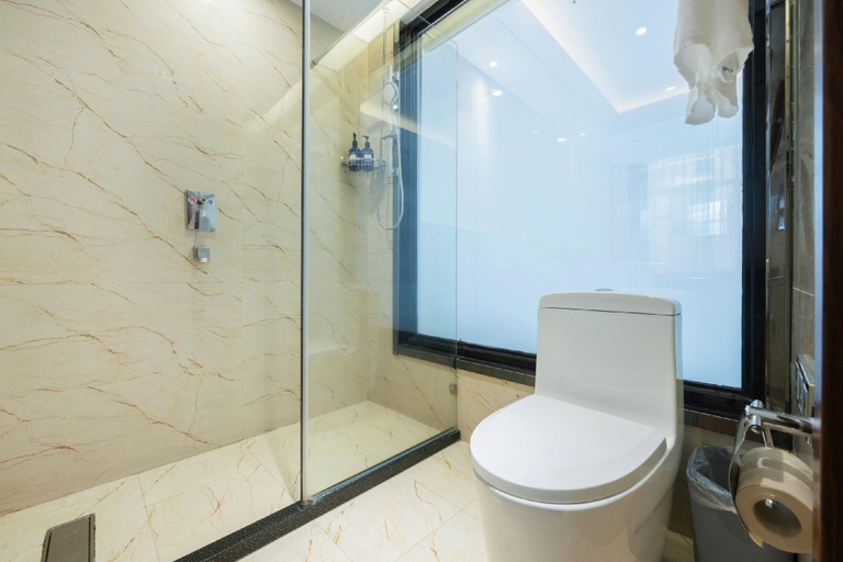 Bathroom 3, Starway Hotel Changbai Mountain West Scenic Area Visitor Center Hot Spring, Baishan