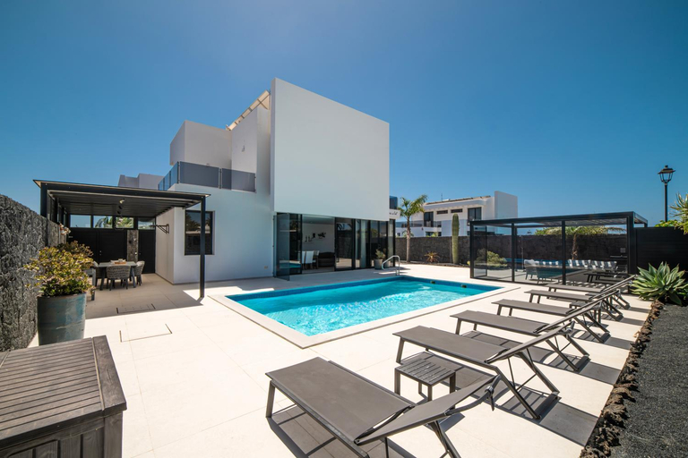 Swimming pool 2, Lanz A Lot, modern 3 bed villa with private pool, Las Palmas
