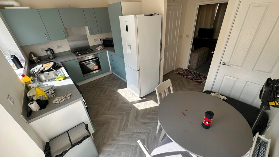 Private kitchen 4, Sheffield Charm - Cozy 2 Bedroom House, Sheffield
