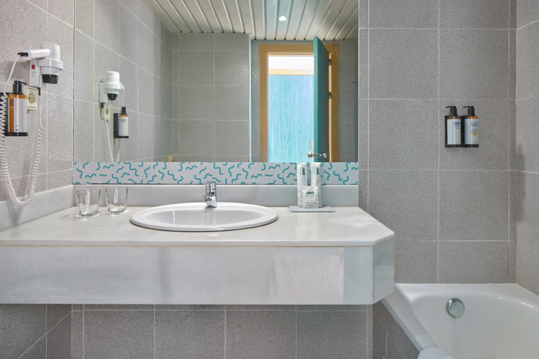 Bathroom 5, Sol Tenerife, Santa Cruz de Tenerife