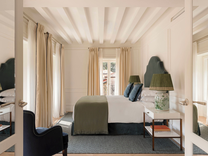 Room 4, Miralago Luxury Apartments, Como
