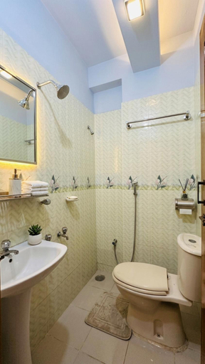 Others 5, Hotel Rongdhanu Residential, Dhaka