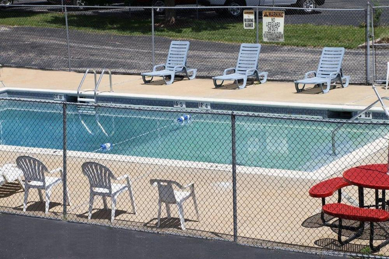 Sport & Beauty 5, Americas Best Inn Eureka, Saint Louis
