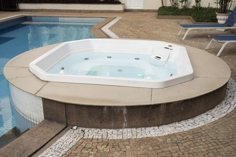 Hot tub, The World Hotels, São Paulo