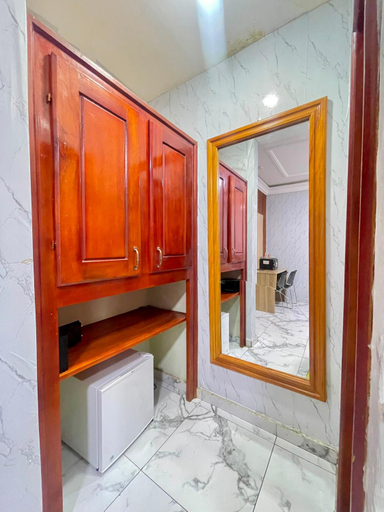 Others 4, Bisso Hotel Bonaberi, Wouri