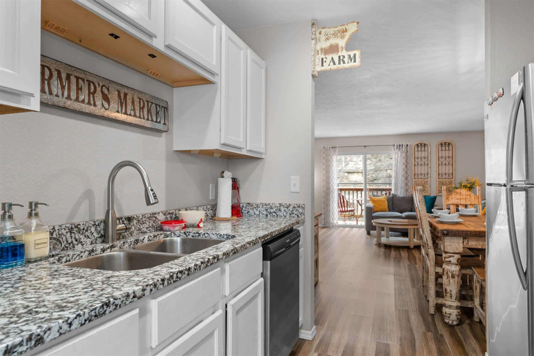 Private kitchen 2, SDC Escape Spacious Condo, Taney