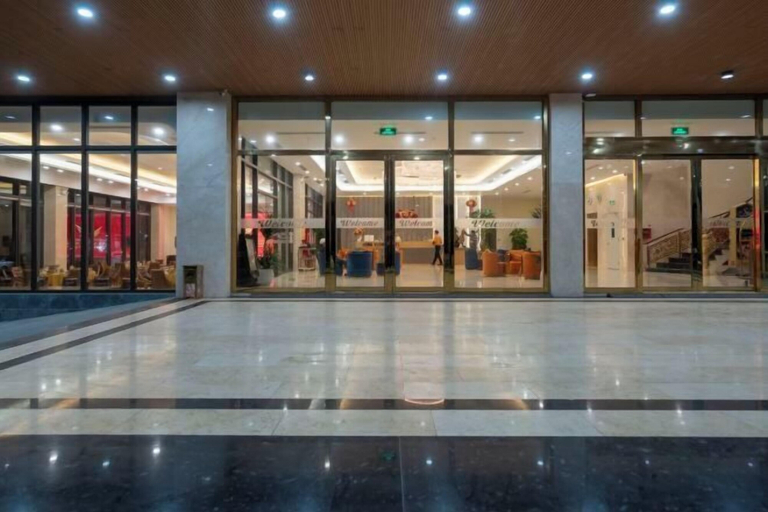 Lobby lounge, Hung Vuong Hotel, Móng Cái