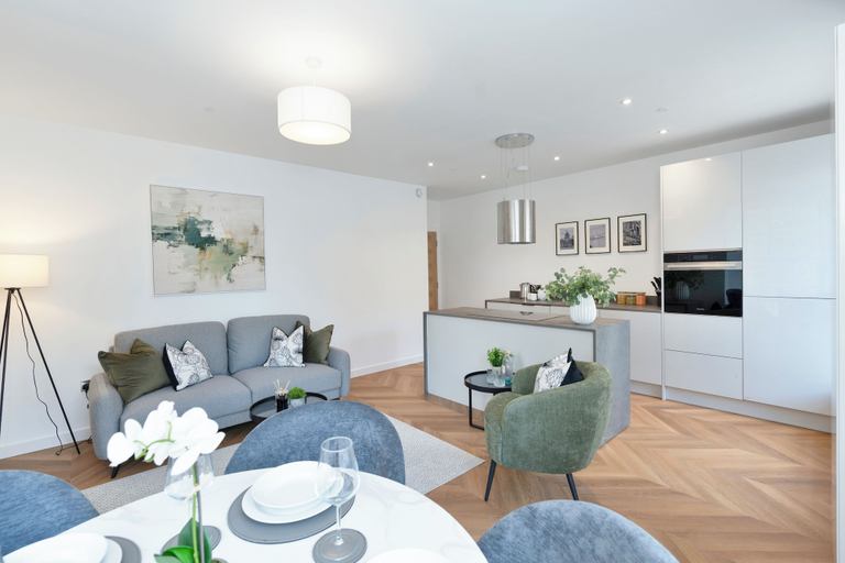 Living area 3, Modern Apartment in City Centre, Edinburgh
