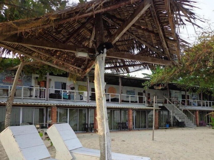 Others 4, Hotel O Naga Puri Beach Retreat, Kuala Penyu