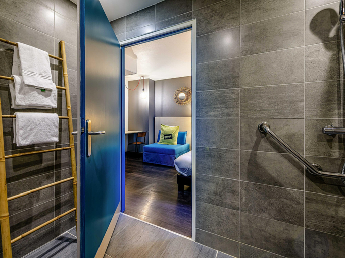 Bathroom 4, Greet Hotel Bordeaux Floirac Arena, Gironde