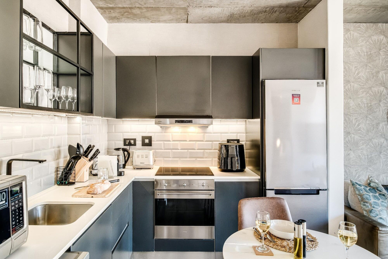 Room 3, Mountain View De Waterkant 1 Bed Urban Vue, City of Cape Town
