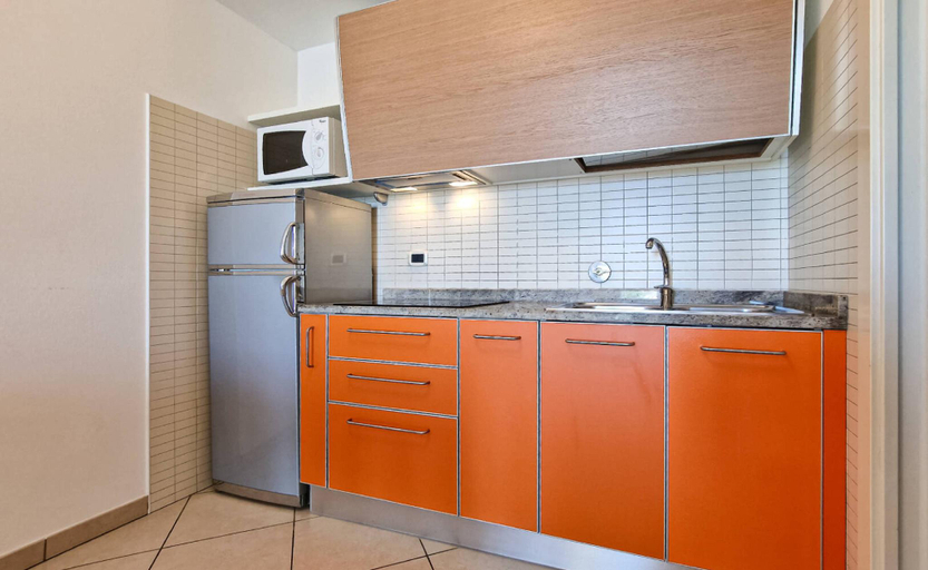 Kitchen 2, Seaside Escape Apartment With Pool View, Venezia