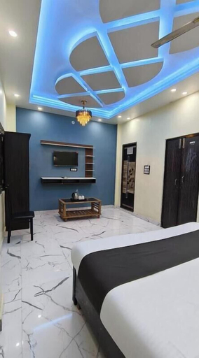 Room 5, GK Place, Varanasi
