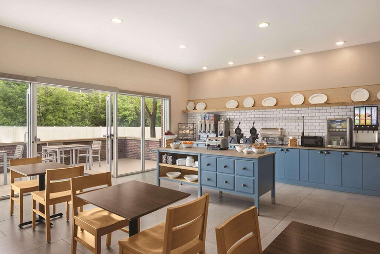 Food & Drinks 5, Country Inn & Suites by Radisson, Conyers, GA, Rockdale