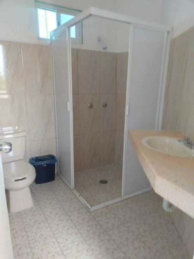 Bathroom 2, Hotel Las Palmas en Laurel, Isla Mujeres