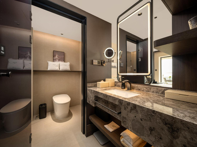 Bathroom 2, Atour Hotel Qinhuangdao Xiangxihai, Qinhuangdao