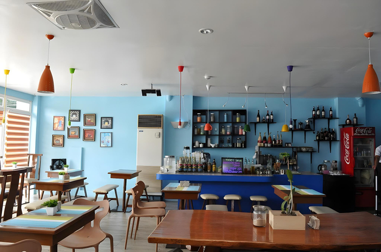 Coffee shop 5, Naga Pilgrims Hotel, Naga City