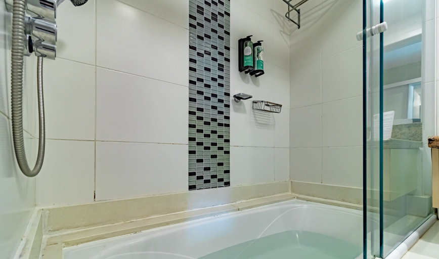 Bathroom 5, Sea View Apartment in Luxury Resort - Jbv207, Florianopolis