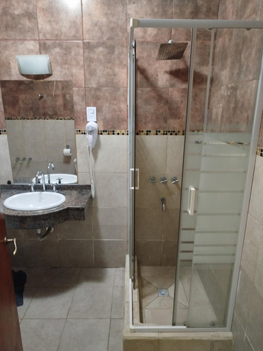 3, Hotel Don Oresttes, Fray Mamerto Esquiú