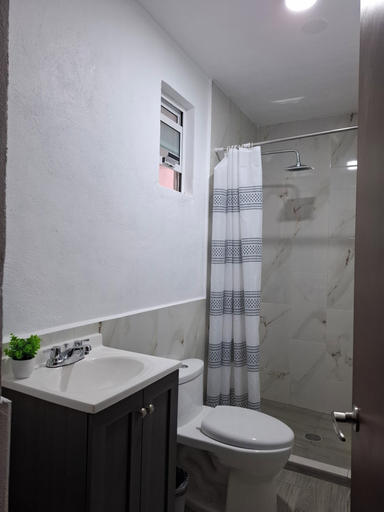 Bathroom 2, Hospedaje familiar Los Arcos, Ixmiquilpan