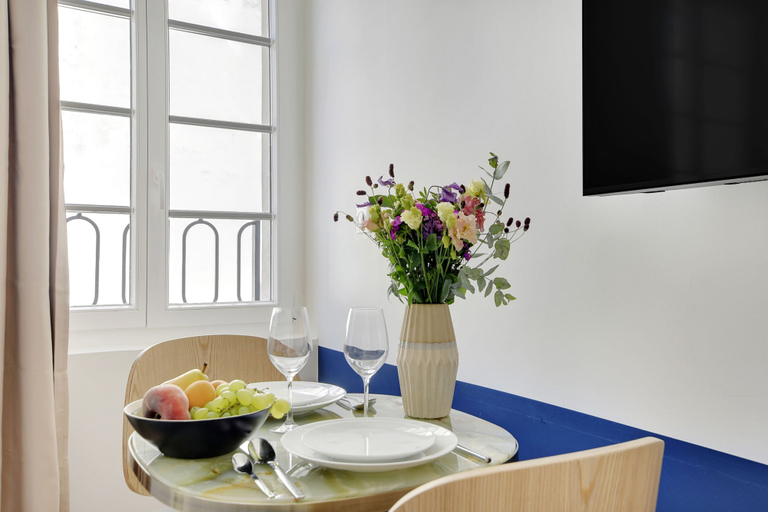 Dining 5, Sereners - Bastille, Paris